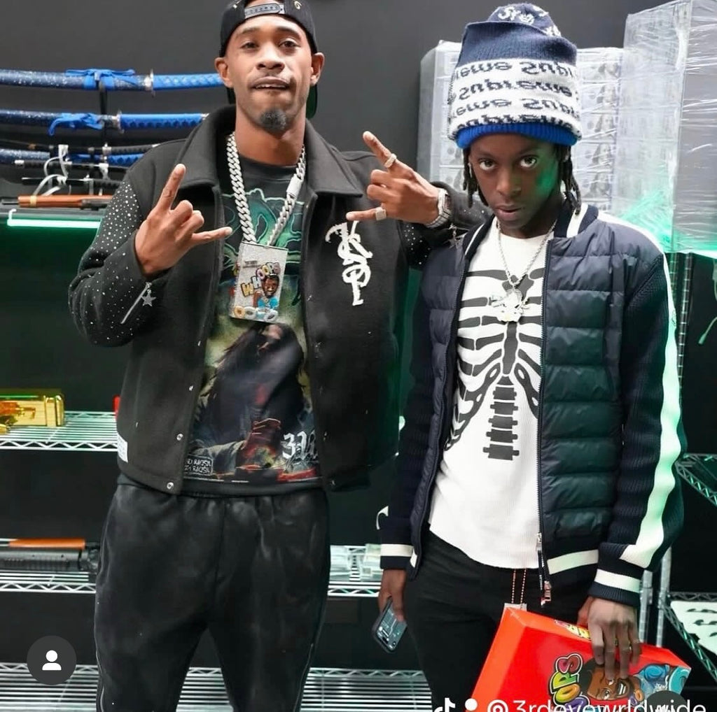 REVOLUTIONARY VISION - LIMITED EDITION (50 UNITS)